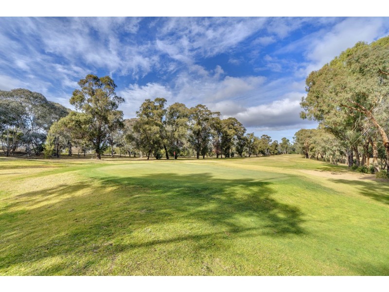 53 Britten-Jones Drive, Holt ACT 2615