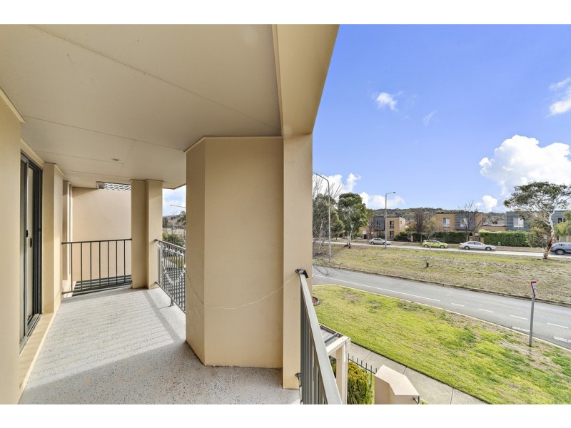 314 Anthony Rolfe Avenue, Gungahlin ACT 2912