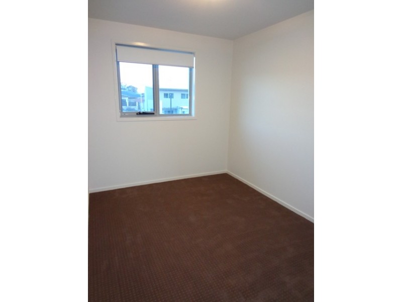 80/311 Flemington Road, Franklin ACT 2913