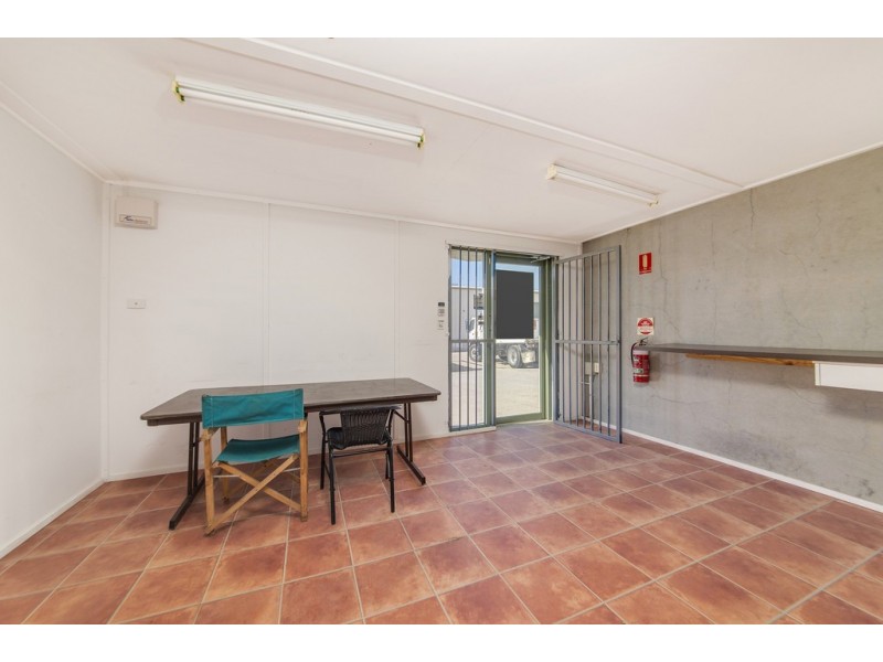 10/88 Sheppard Street, Hume ACT 2620