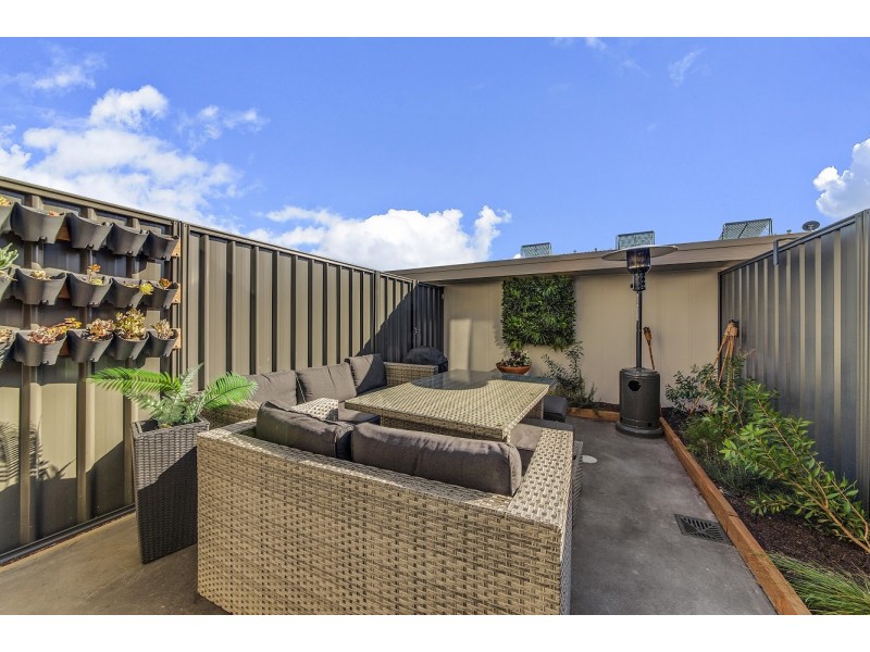 24/2 Pipeclay Street, Lawson ACT 2617