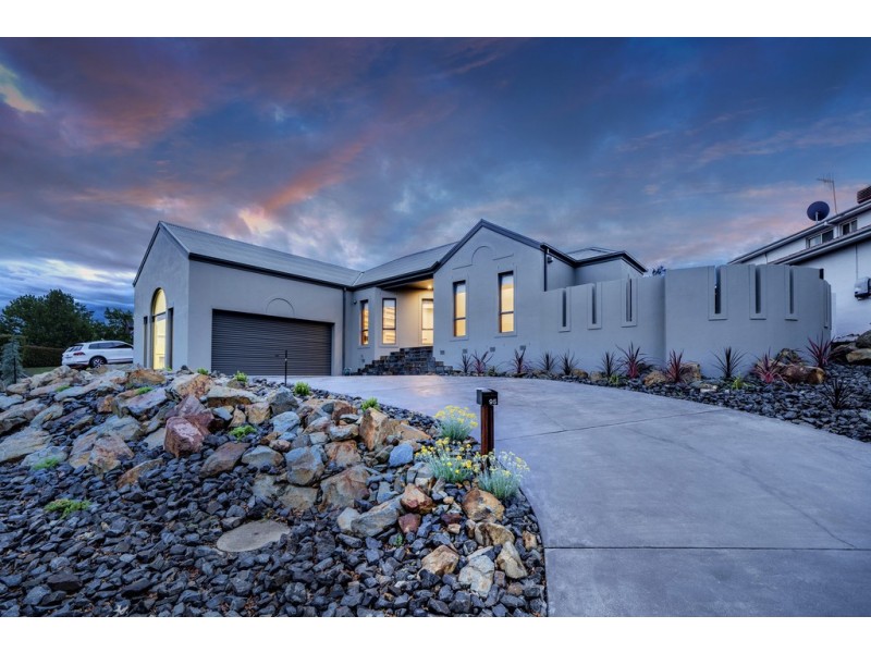 95 Paul Coe Crescent, Ngunnawal ACT 2913