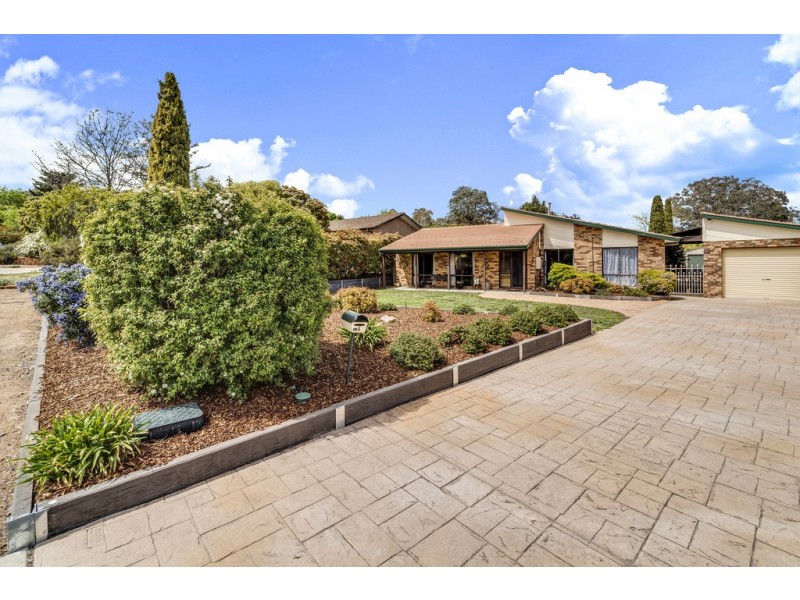 4 Crommelin Place, Chisholm ACT 2905