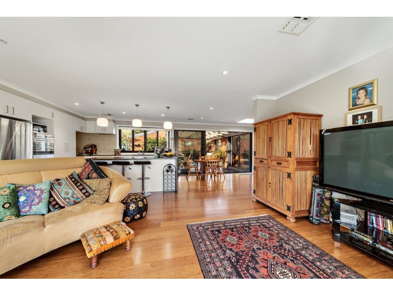 42 Dugdale Street, Cook ACT 2614