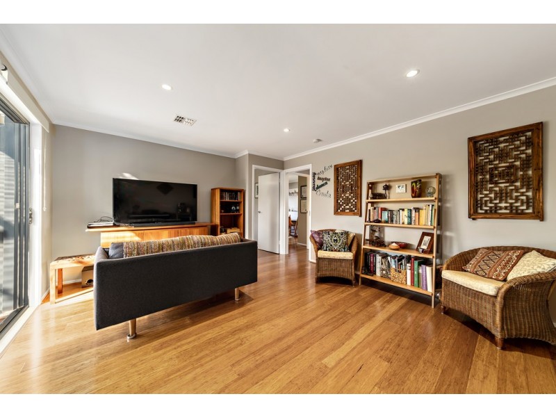 42 Dugdale Street, Cook ACT 2614