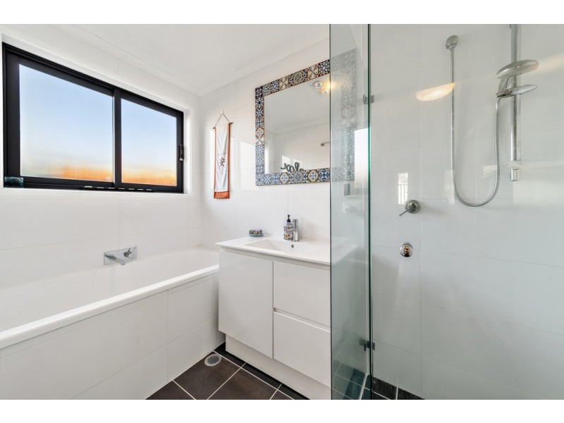 42 Dugdale Street, Cook ACT 2614