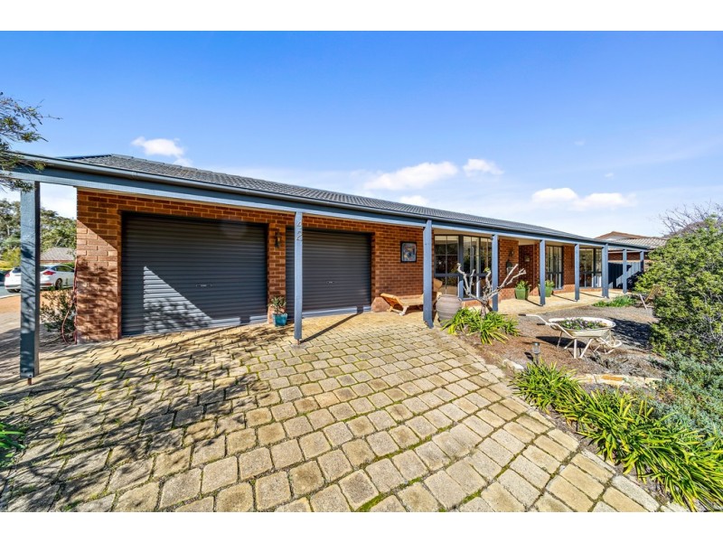 42 Dugdale Street, Cook ACT 2614