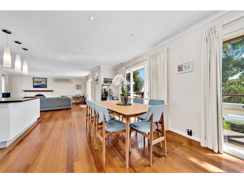 21 Kinleyside Crescent, Weetangera ACT 2614