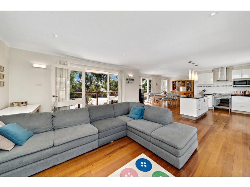 21 Kinleyside Crescent, Weetangera ACT 2614