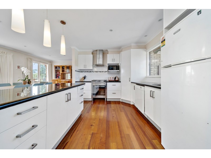 21 Kinleyside Crescent, Weetangera ACT 2614