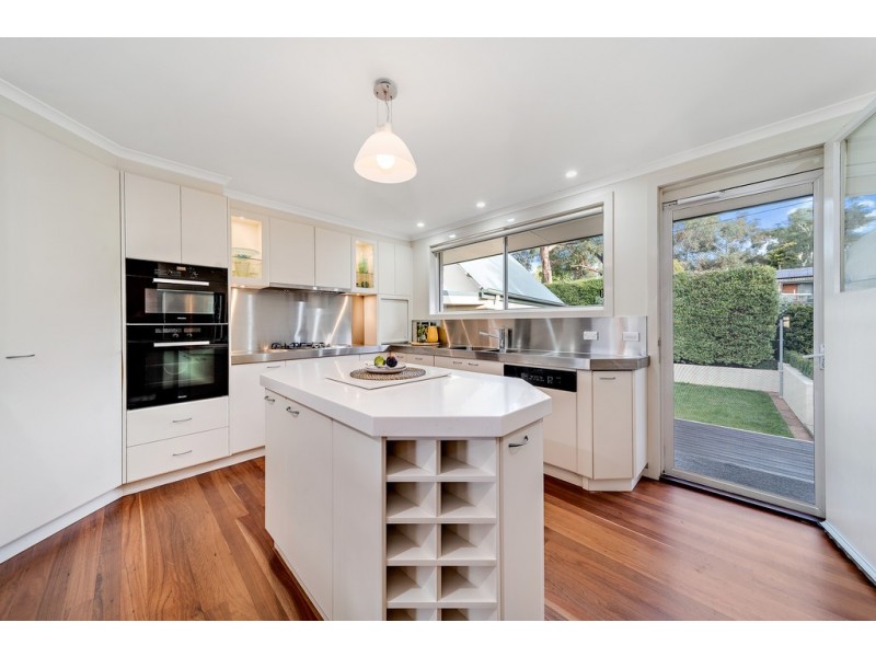 9 Grylls Crescent, Cook ACT 2614