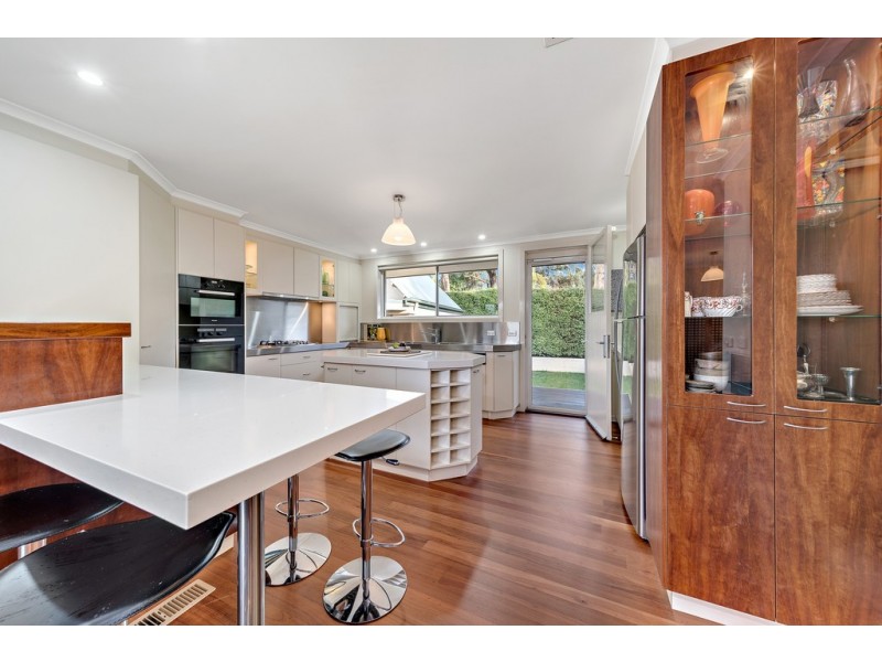 9 Grylls Crescent, Cook ACT 2614