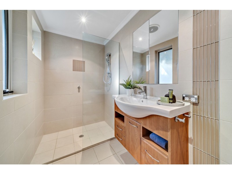 9 Grylls Crescent, Cook ACT 2614