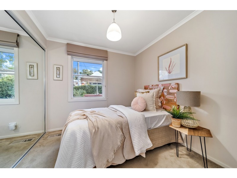 9 Grylls Crescent, Cook ACT 2614