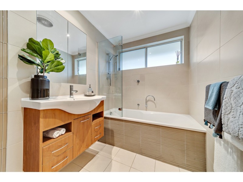 9 Grylls Crescent, Cook ACT 2614