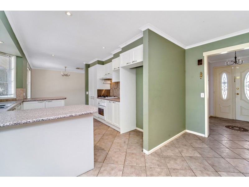6 Severne Crescent, Kambah ACT 2902