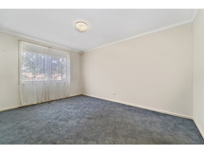 6 Severne Crescent, Kambah ACT 2902