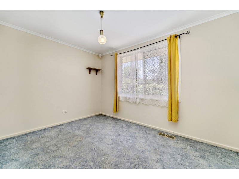 6 Severne Crescent, Kambah ACT 2902