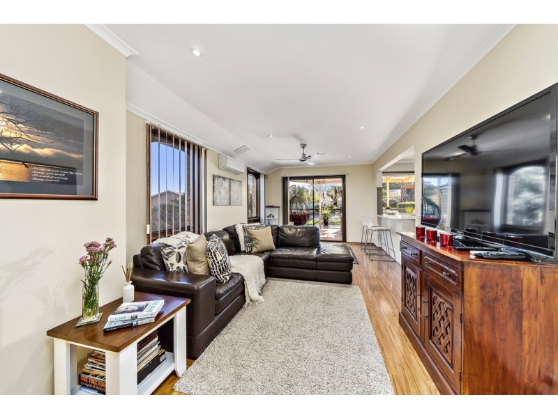 5 Aaron Place, Macgregor ACT 2615