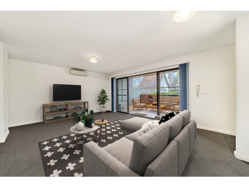 10/1 Eldridge Crescent, Garran ACT 2605