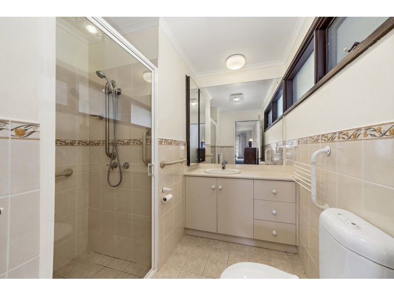 6 Saville Close, Melba ACT 2615