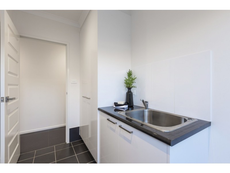 12 Avenal Street, Crace ACT 2911