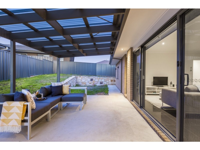 12 Avenal Street, Crace ACT 2911