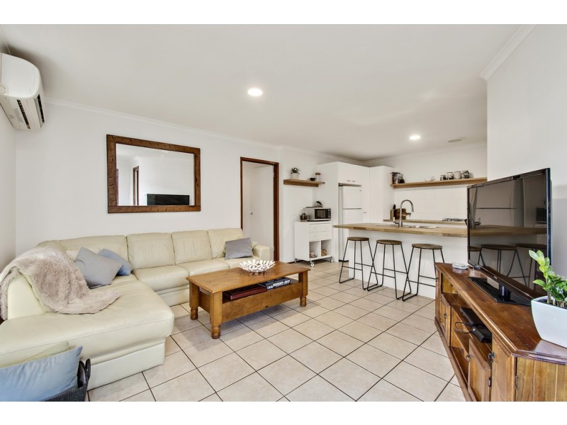 5 Thurgood Court, Gordon ACT 2906