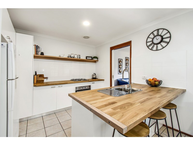 5 Thurgood Court, Gordon ACT 2906