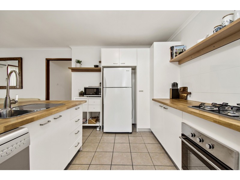 5 Thurgood Court, Gordon ACT 2906