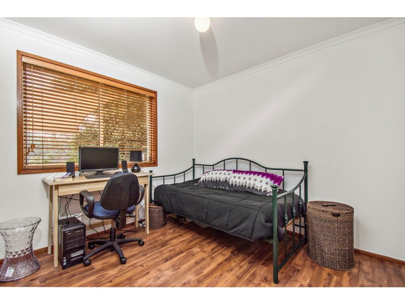 5 Thurgood Court, Gordon ACT 2906
