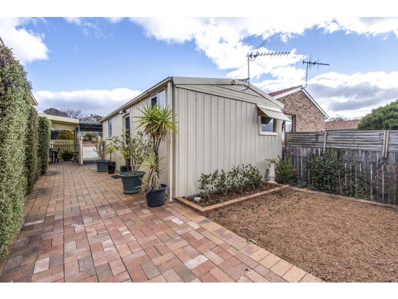 5 Thurgood Court, Gordon ACT 2906