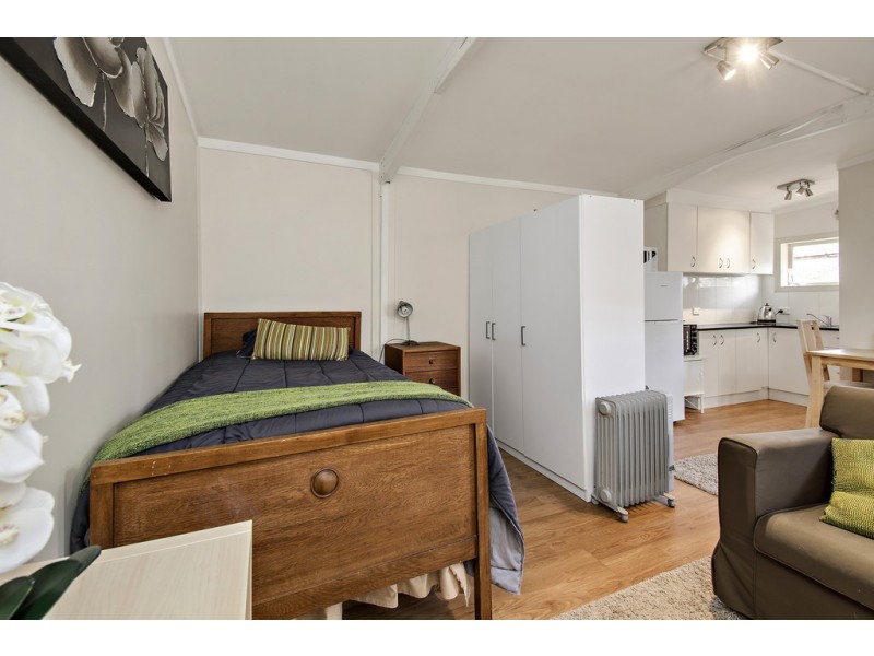 5 Thurgood Court, Gordon ACT 2906