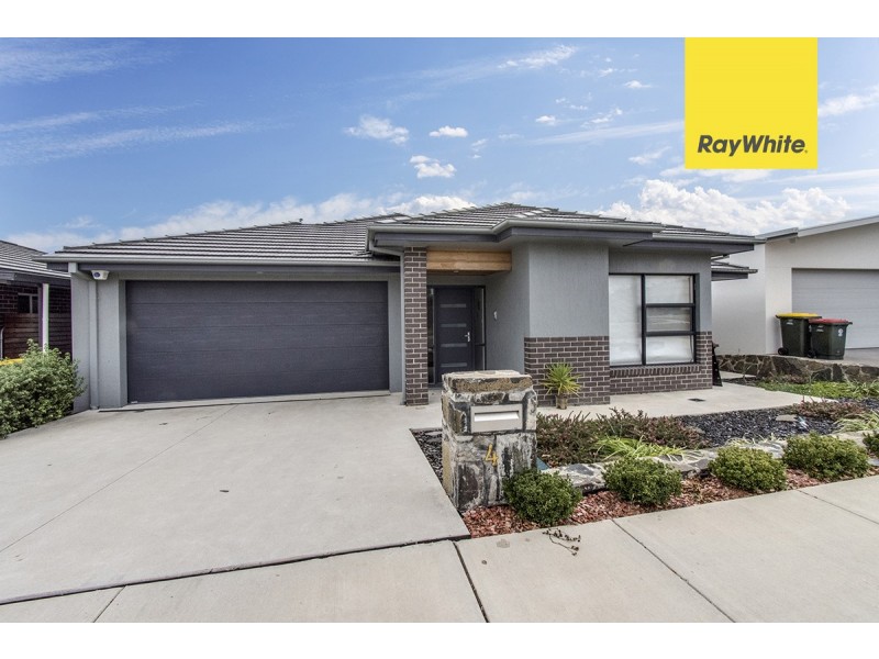 4 Maranunga Crescent, Crace ACT 2911