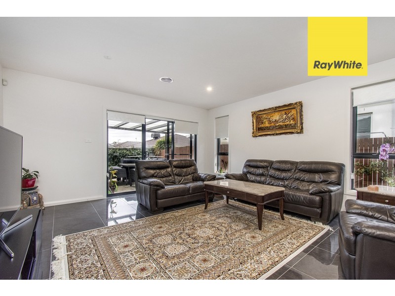 4 Maranunga Crescent, Crace ACT 2911