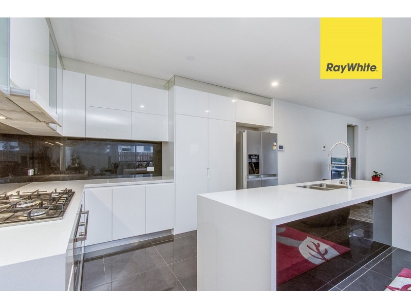 4 Maranunga Crescent, Crace ACT 2911