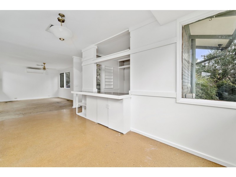 6 Cheeke Place, Latham ACT 2615
