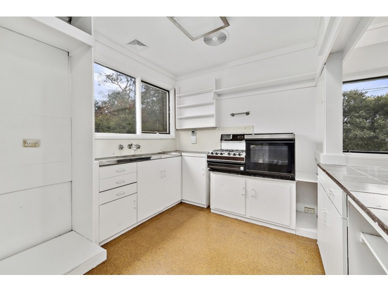 6 Cheeke Place, Latham ACT 2615