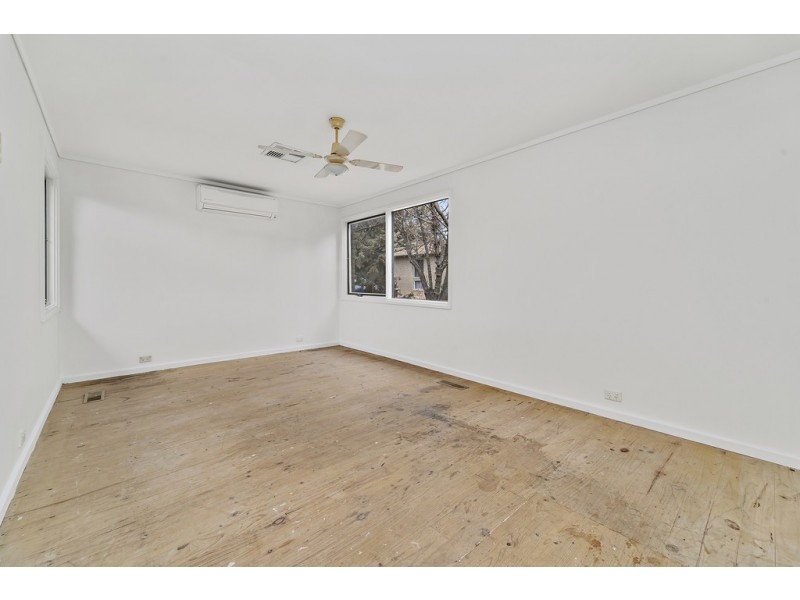 6 Cheeke Place, Latham ACT 2615