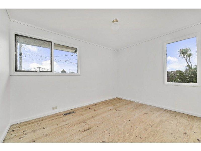 6 Cheeke Place, Latham ACT 2615