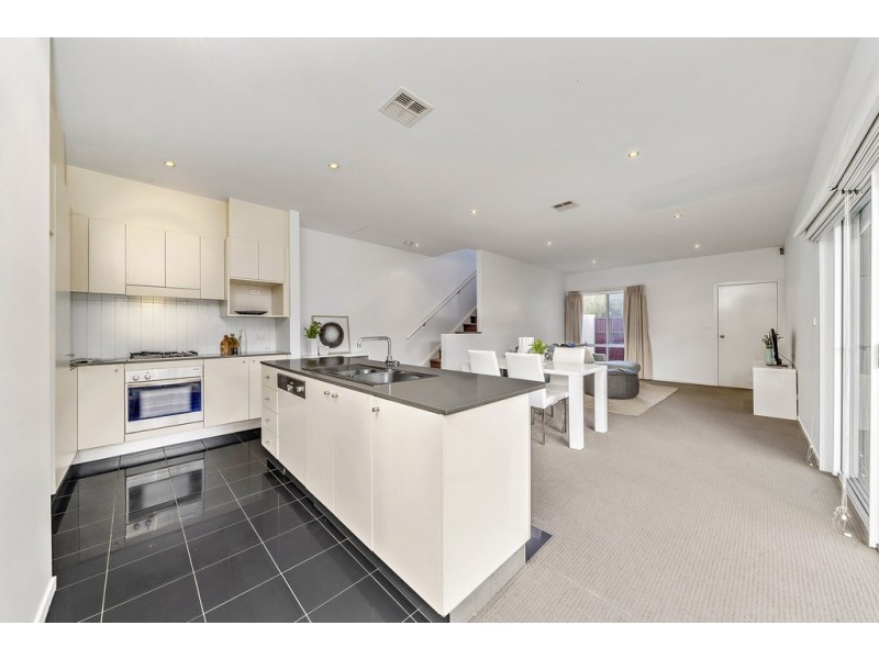 76/215 Aspinall Street, Watson ACT 2602