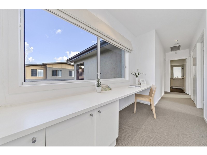 76/215 Aspinall Street, Watson ACT 2602