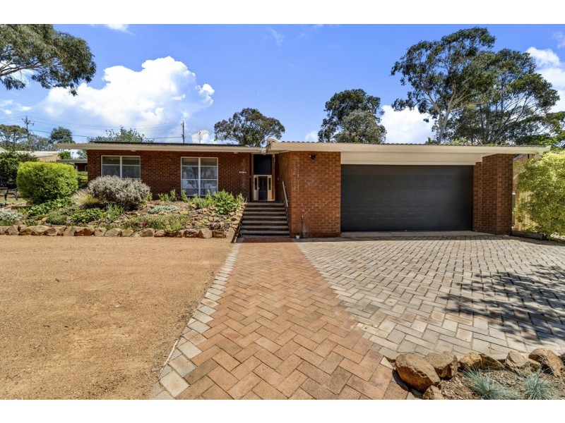 22 Meredith Circuit, Kambah ACT 2902