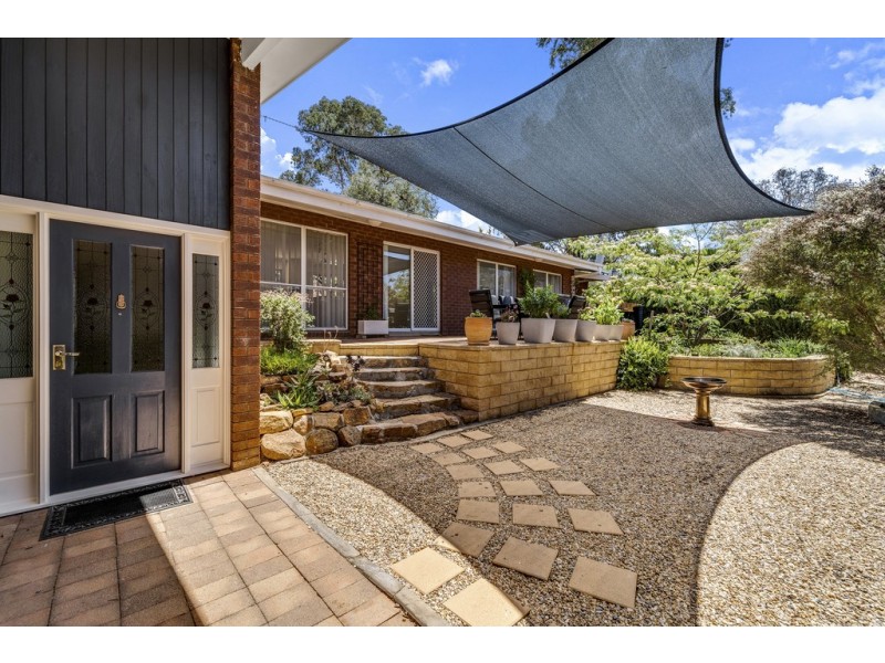 22 Meredith Circuit, Kambah ACT 2902