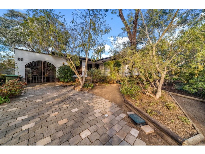 23 Mirning Crescent, Aranda ACT 2614