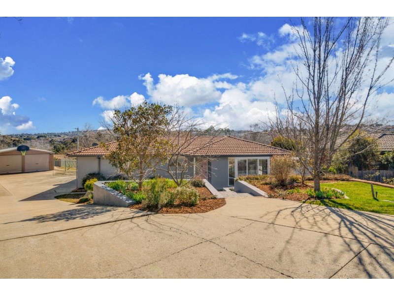 8 Hayball Place, Evatt ACT 2617