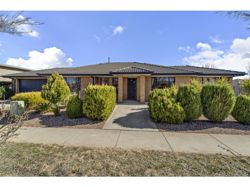 90 Gwen Meredith Loop, Franklin ACT 2913
