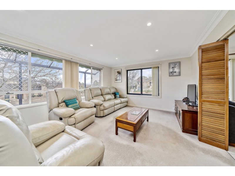 1 Rivers Street, Weston ACT 2611