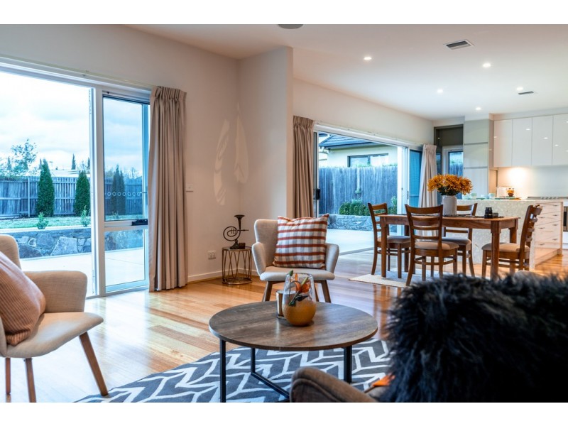 105 Nullarbor Avenue, Harrison ACT 2914