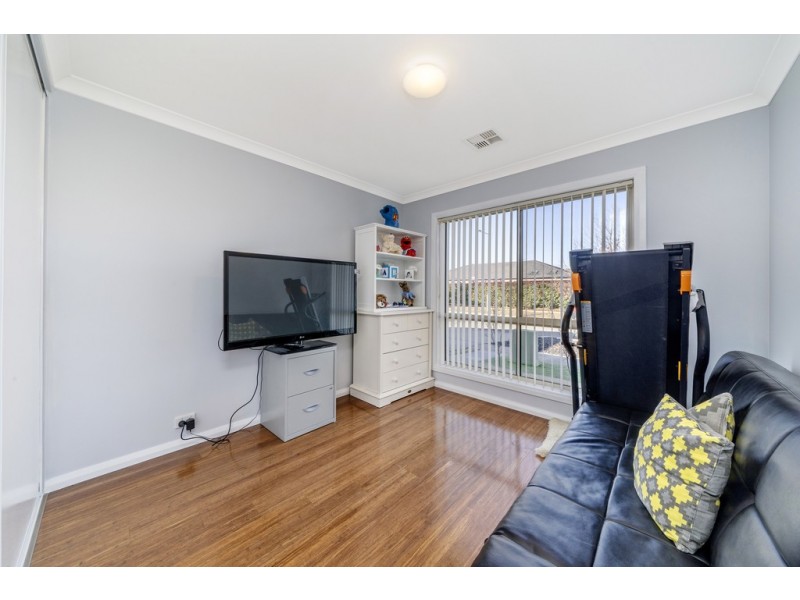 6 Marie Pitt Street, Franklin ACT 2913